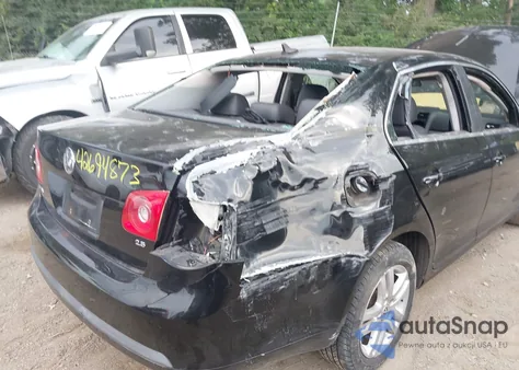 2007 Volkswagen Jetta 2.5 из США, поврежденный, VIN 3VWSF71K17M030645